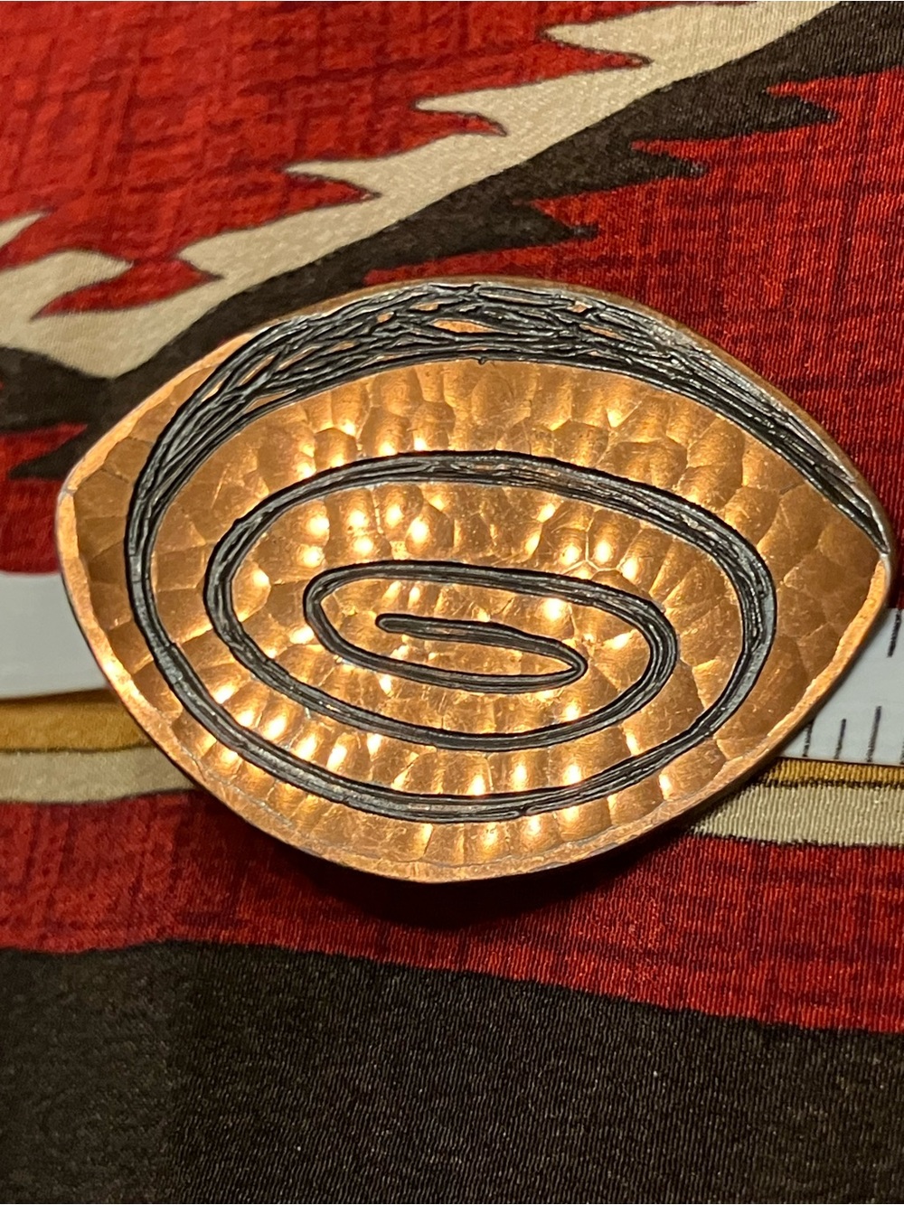 TWO HAND CRAFTED MODERNISTIC COPPER BROOCHES VINTAGE - Picture 2 of 15